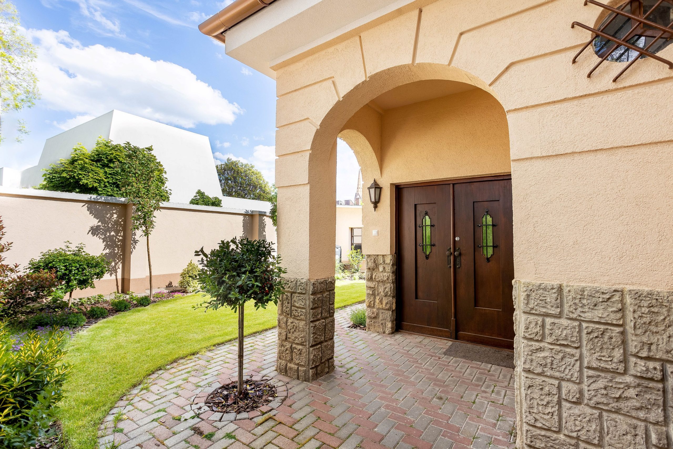 PH2_1471-HDR-Edit_bejarat